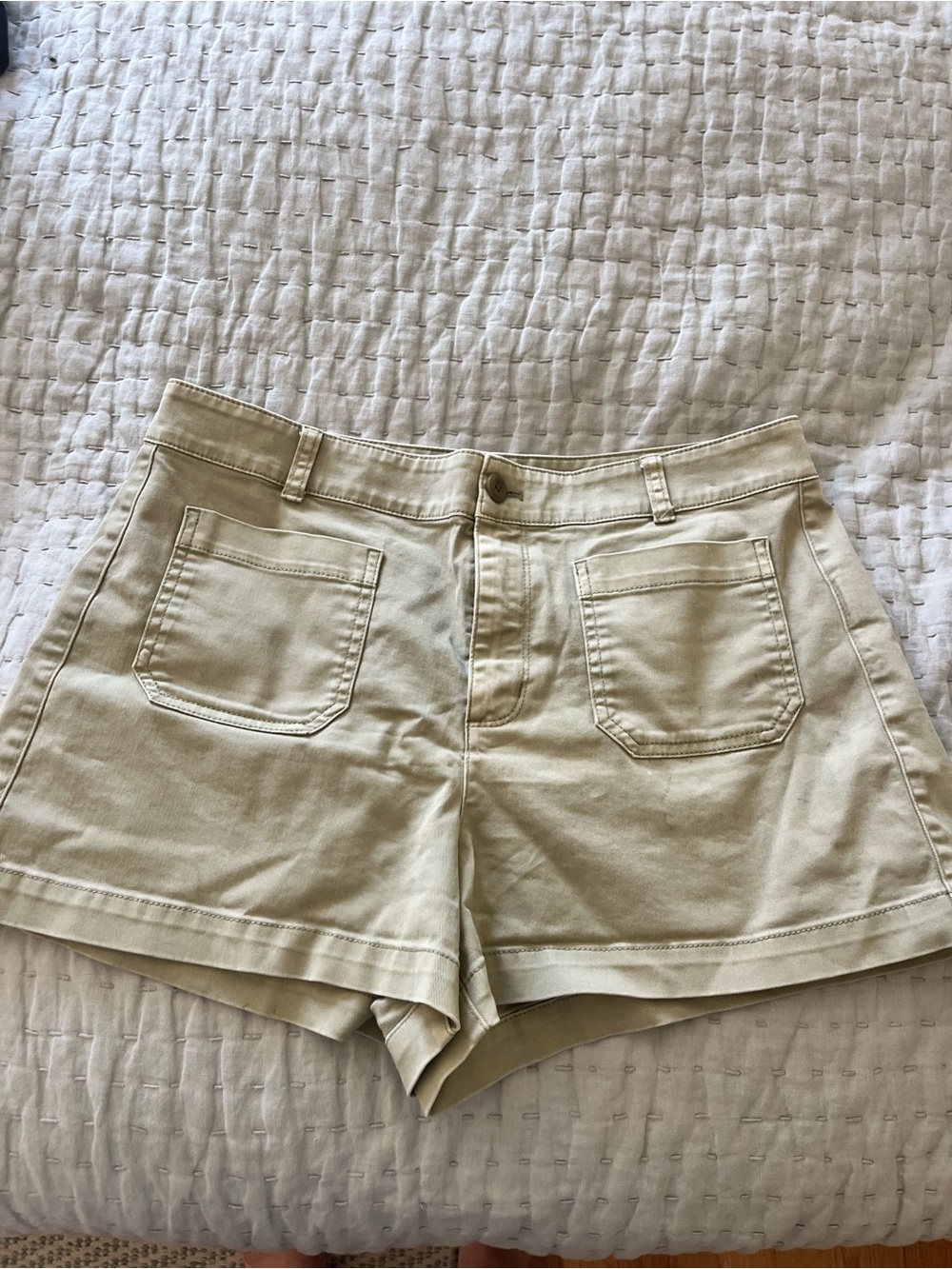 J. Crew Chino Shorts Front Patch Pockets Classic Cotton - Size 10 - Picture 8 of 9